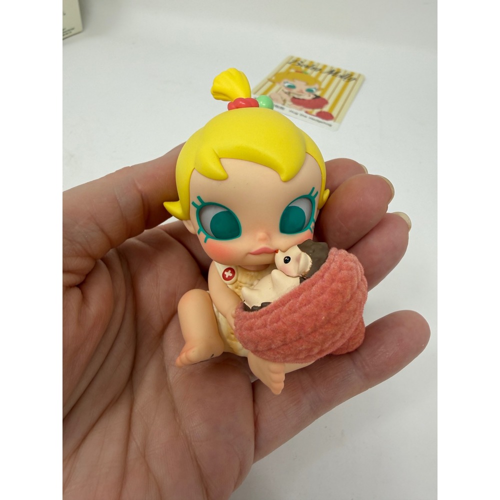 Pop Mart‎ Baby Molly My Huggable Discovery Hug the Hedgehog Blind Box Figure